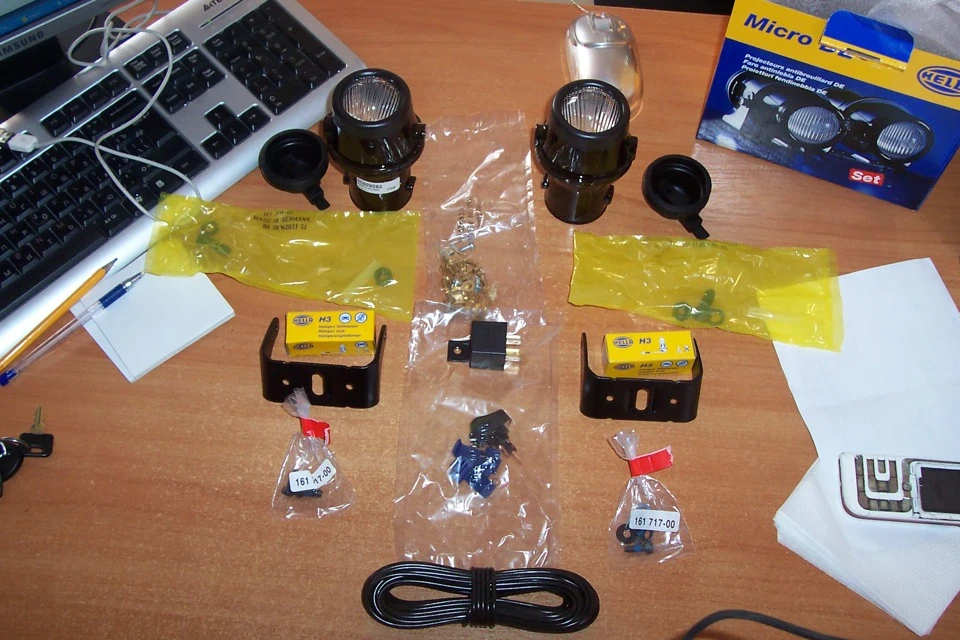 Заміна штатних ПТФ на Hella Micro DE+ ксенон