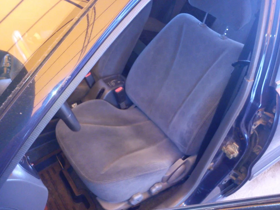 Сидіння з Hyundai Elantra 2