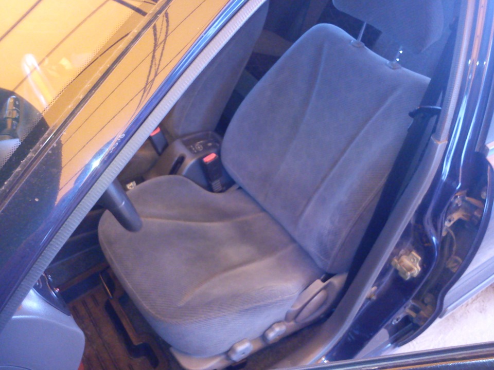 Сидіння з Hyundai Elantra 2 1