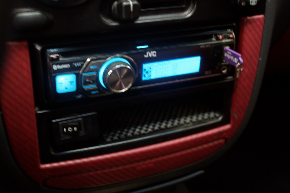 Заміна ГУ. JVC KD-R807 5