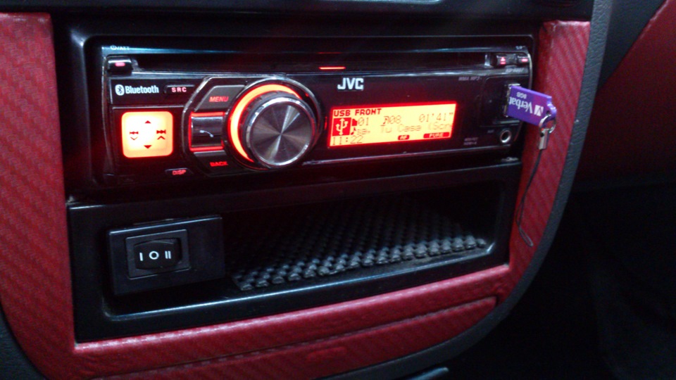 Заміна ГУ. JVC KD-R807 1