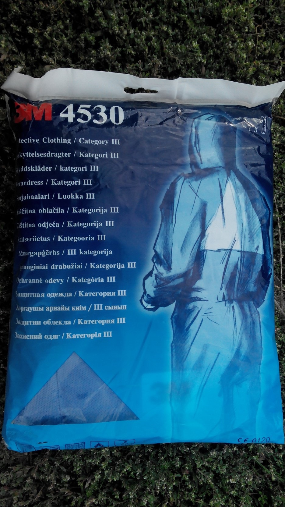 Прикупив Комбінезон захисний 3М™ 4530 1