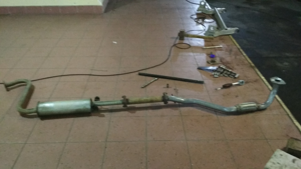 Заміна приймальної труби 3