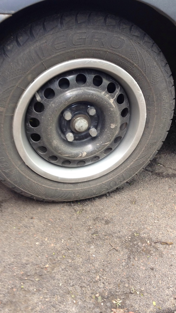 Полиці від VW 2