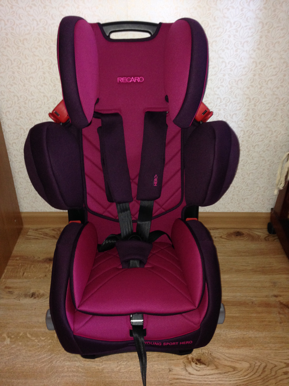 RECARO young sport hero 1
