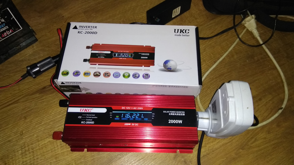 Інвертор 12-220V 2