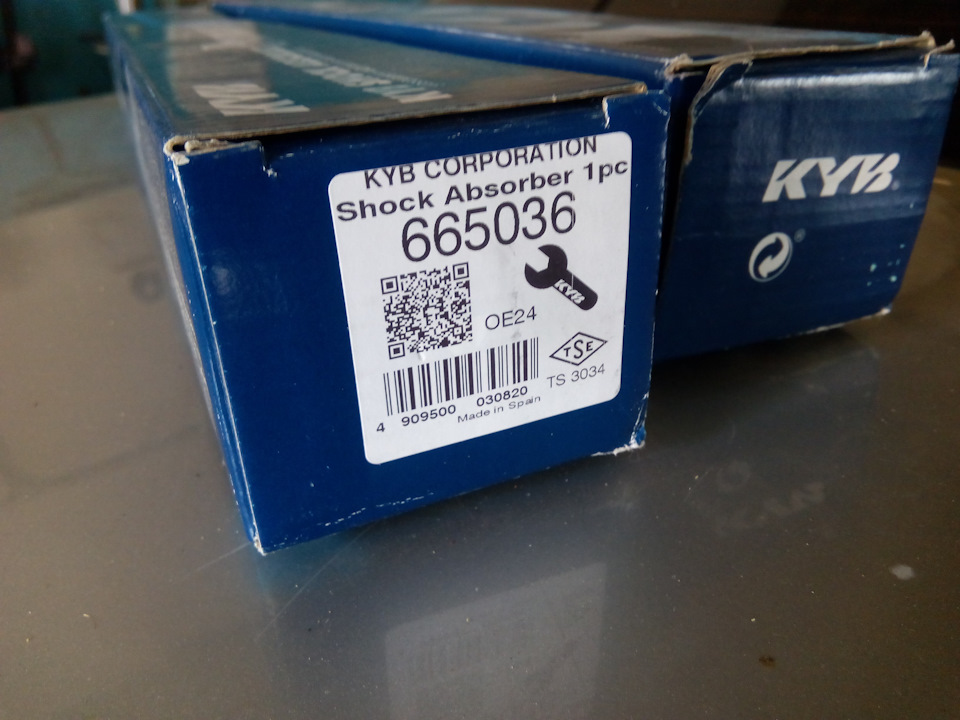 Заміна передніх амортизаторів 1
