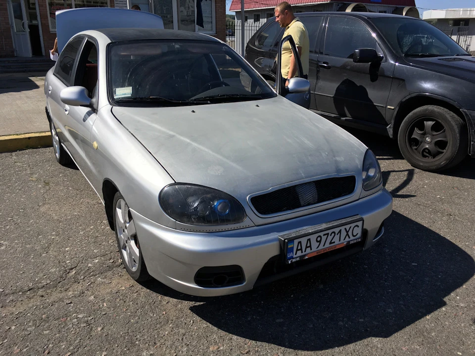 Автомобіль проданий, ексклюзивні фари у продажу