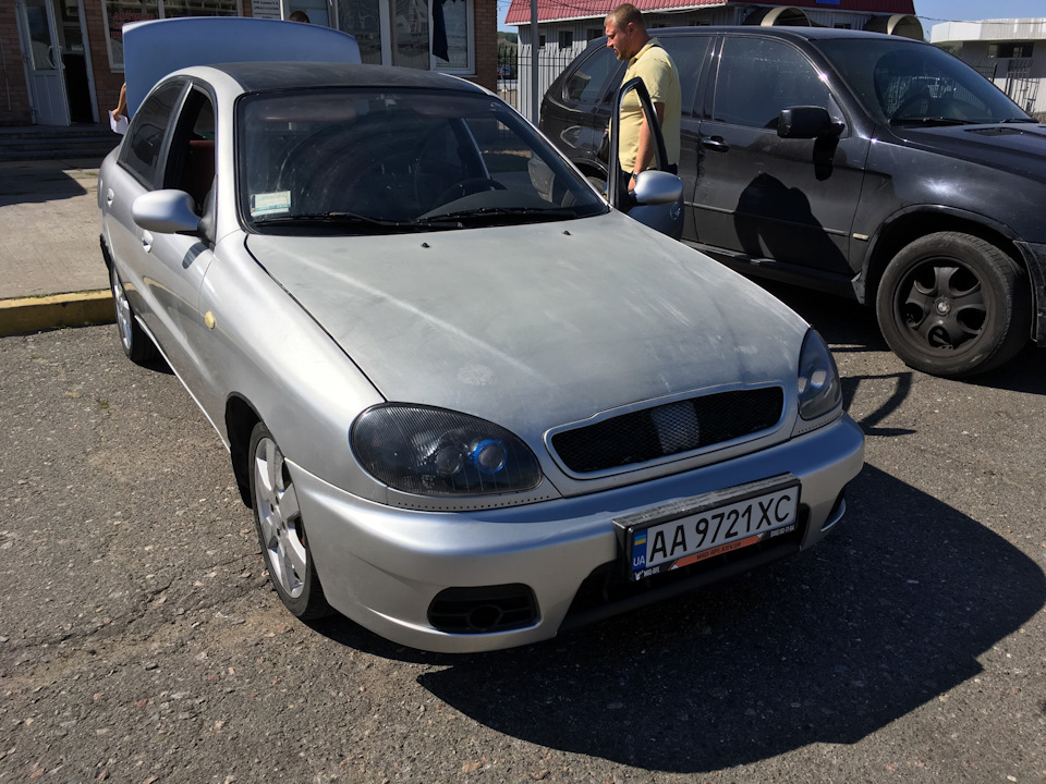 Автомобіль проданий, ексклюзивні фари у продажу 1