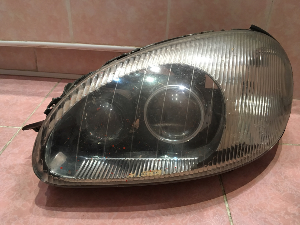 Лінзи в ланос 3.0 D2S+2.5 h1 в одній фарі - це реально) 1