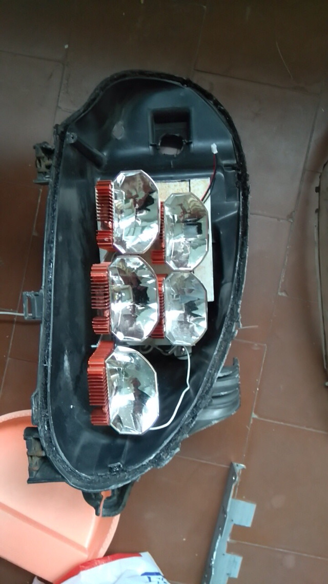 Порівняльний тест bi-led vs саморобний led модуль ближнього на рефлекторах 1