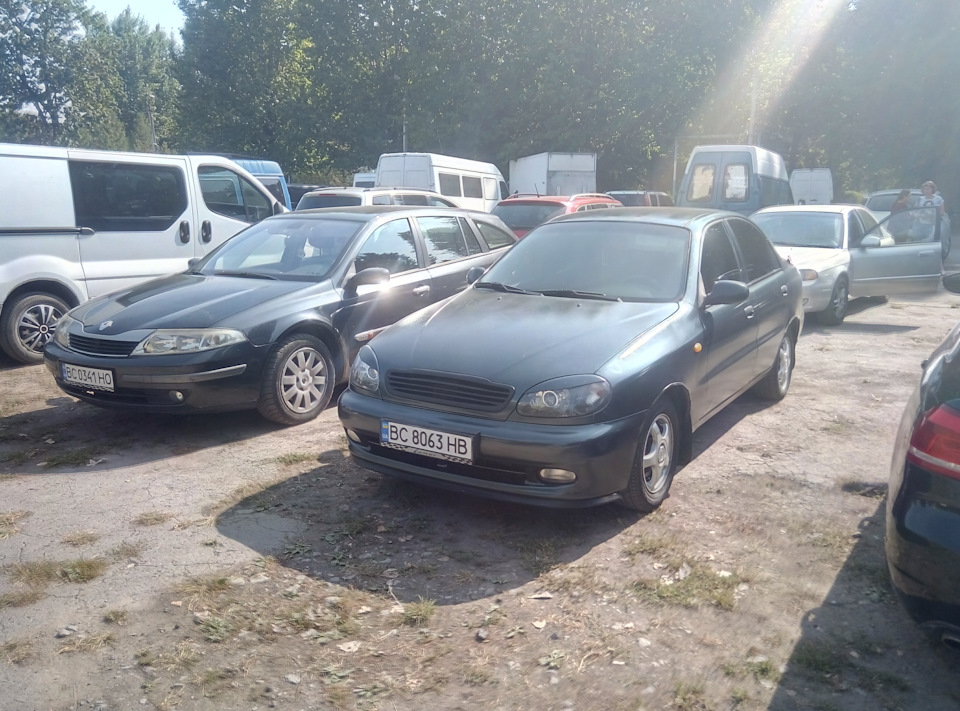 Кінець історії, Daewoo Lanos full SX 1.6 16v т150 проданий, далі - Renault Laguna Privilege 1.9dci 120Hp 1