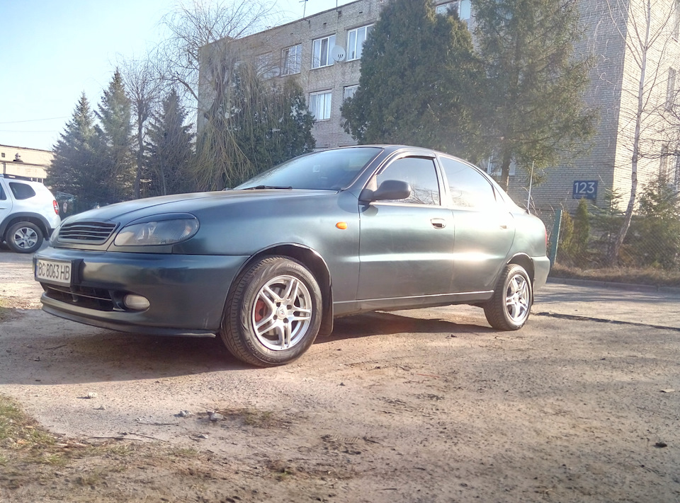 Нові тапки на борту або до літа готовий 1
