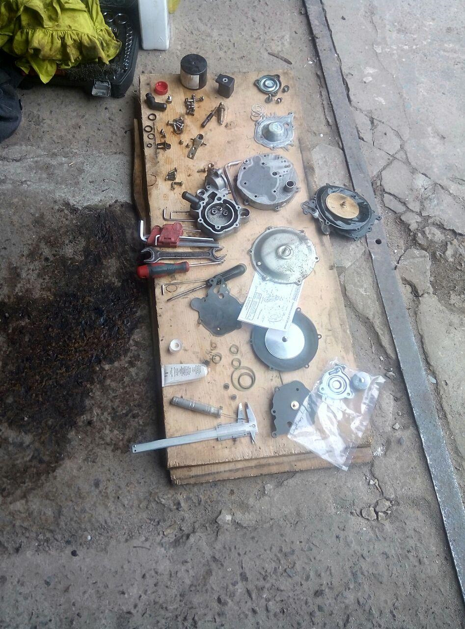 Перебрав газовий редуктор Tomasetto AT07 + нову врізну антибавовну Rybacki DM50 2