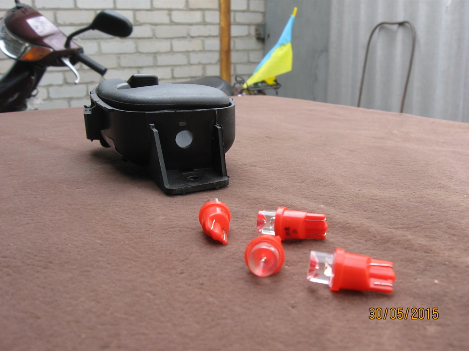 Підсвічування ручок дверей Ланос (технічно-гумористичне) 3