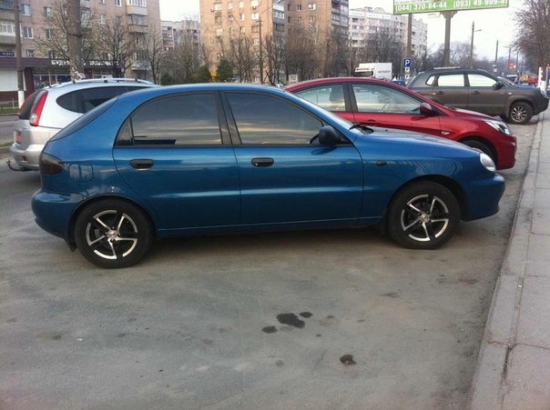 Літні шузи та Lincoln 1