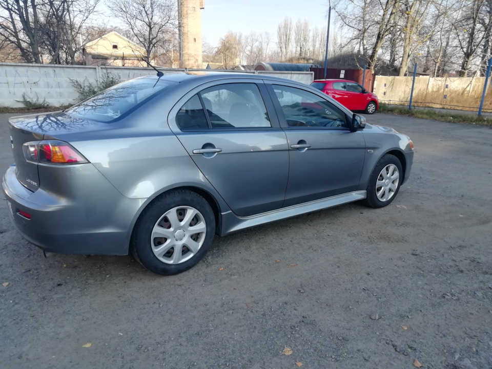Продам свою другу машину (( 4