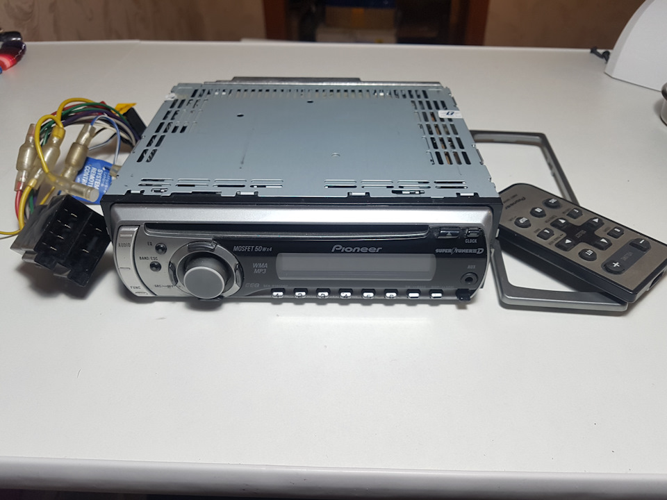 Продам Hertz DV 165.3, Pioneer DEH-P3950MP, Подіуми 13-16, Компонентна акустика та магнітола 1