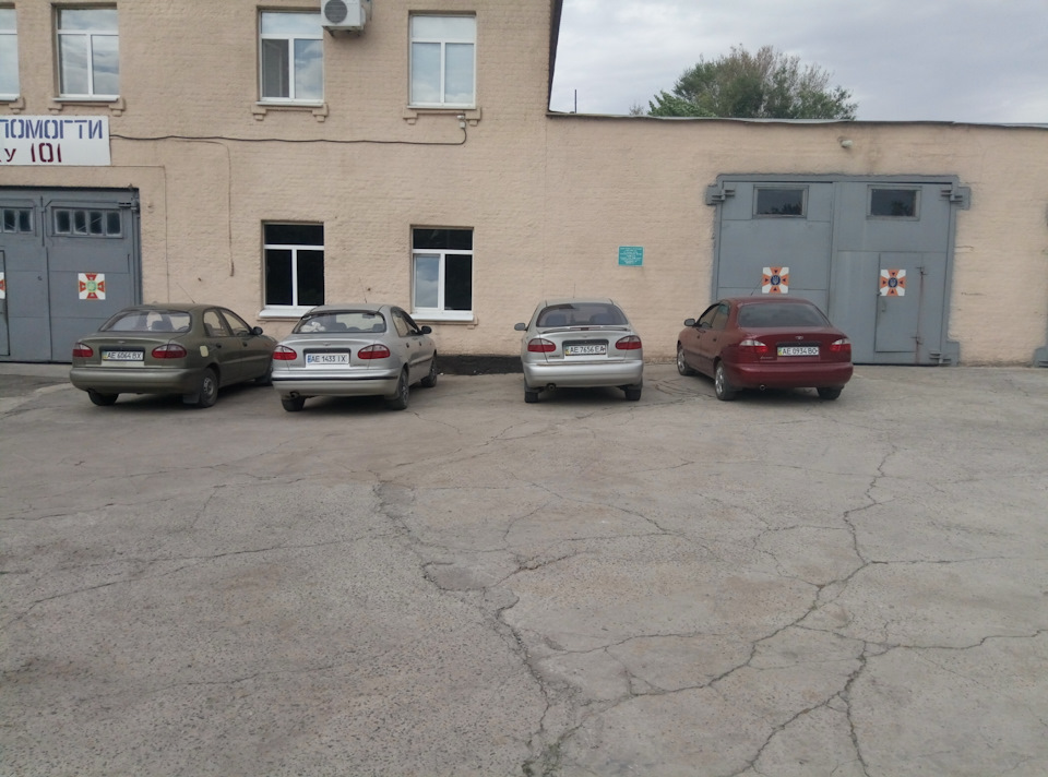 Lanos (Sens) народний автомобіль 1