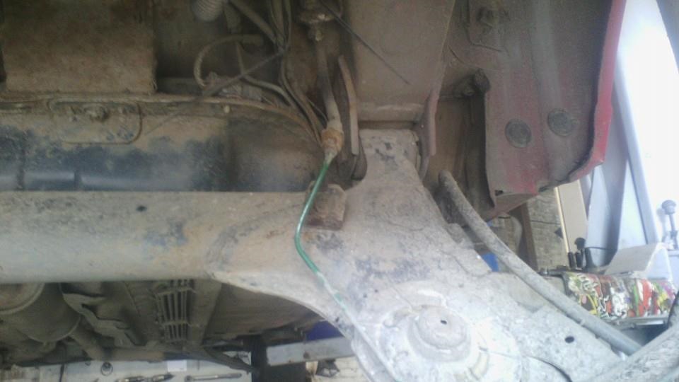 заміна сайлентблоків балки 1