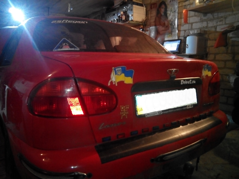 Одноколірні задні фари 1