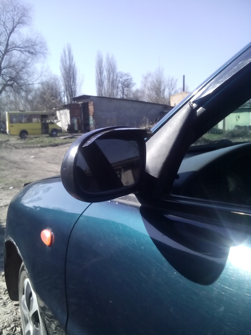 Козирки дзеркал 3