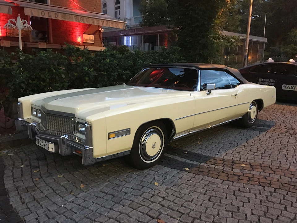 Красівець Cadillac Eldorado