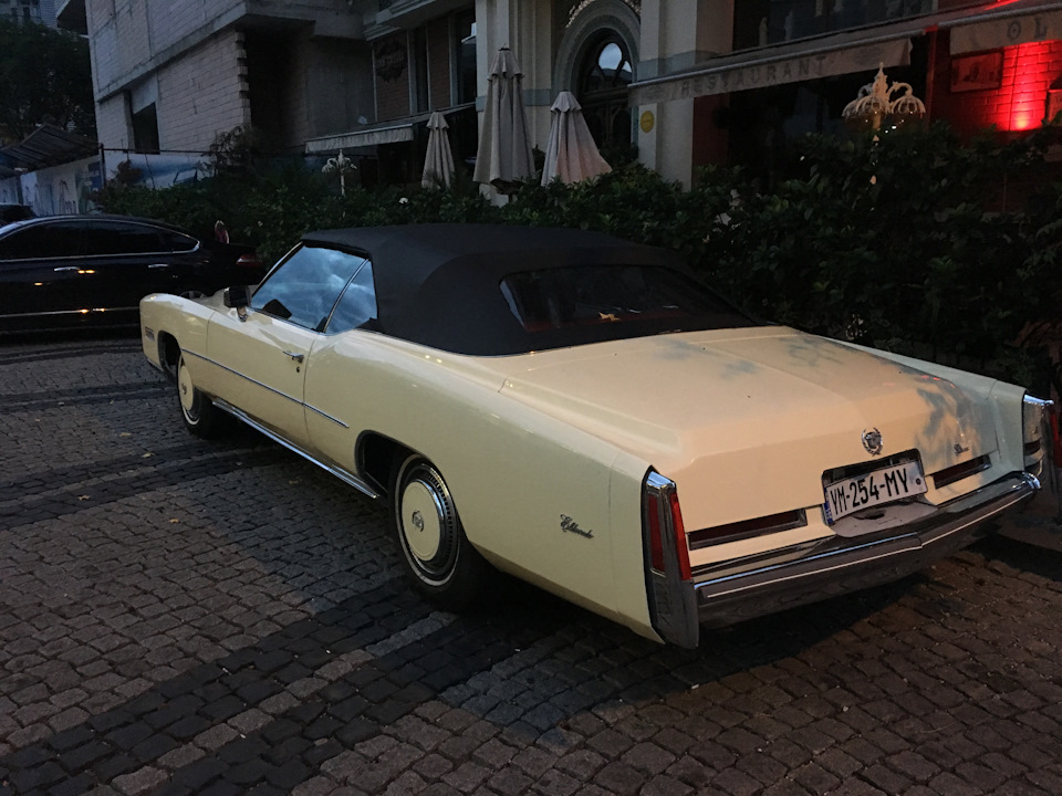 Красівець Cadillac Eldorado 2