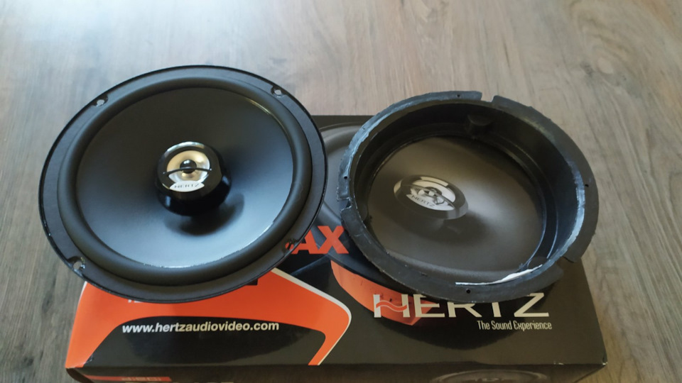 Досить це терпіти або нові Hertz DCX 165.3 1