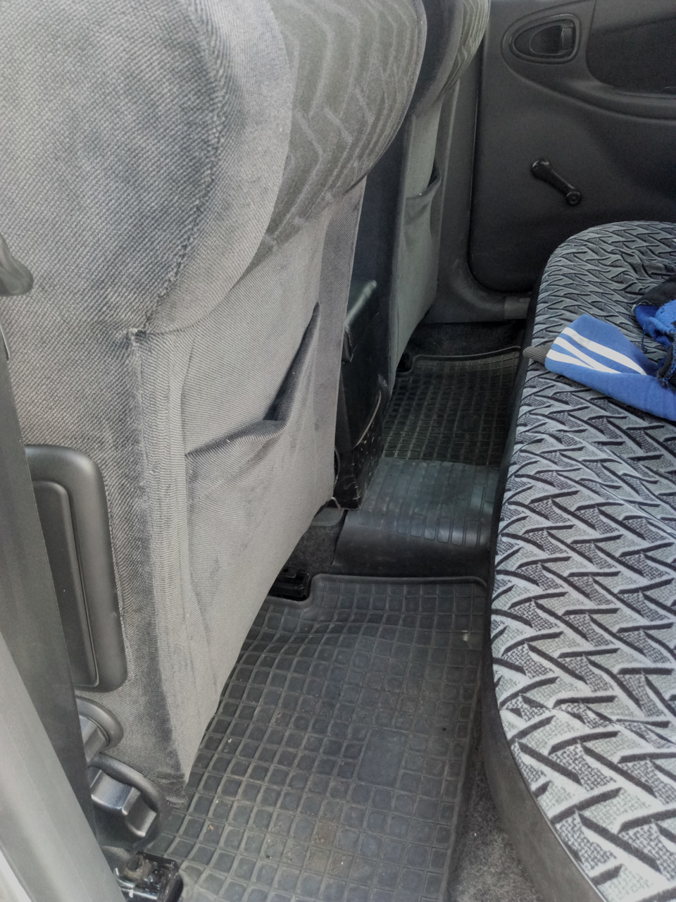 Сидіння ОВБ Recaro і ще який че 5