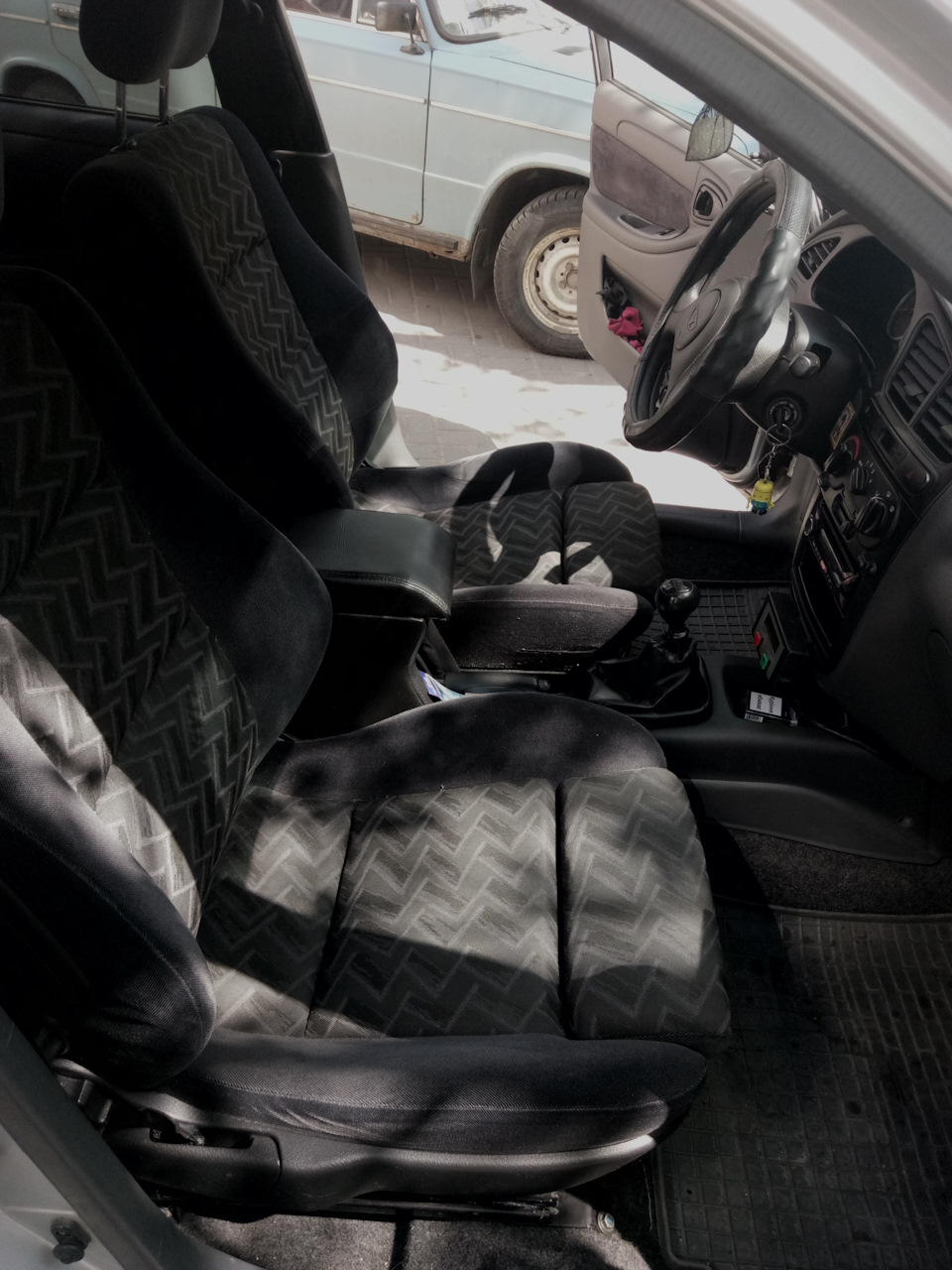 Сидіння ОВБ Recaro і ще який че 4