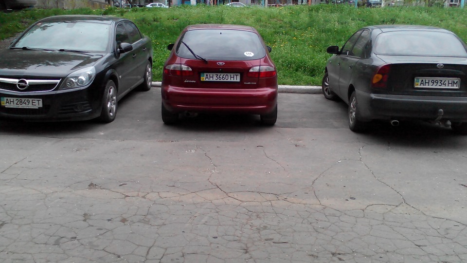 розвалився в мінусі. 1