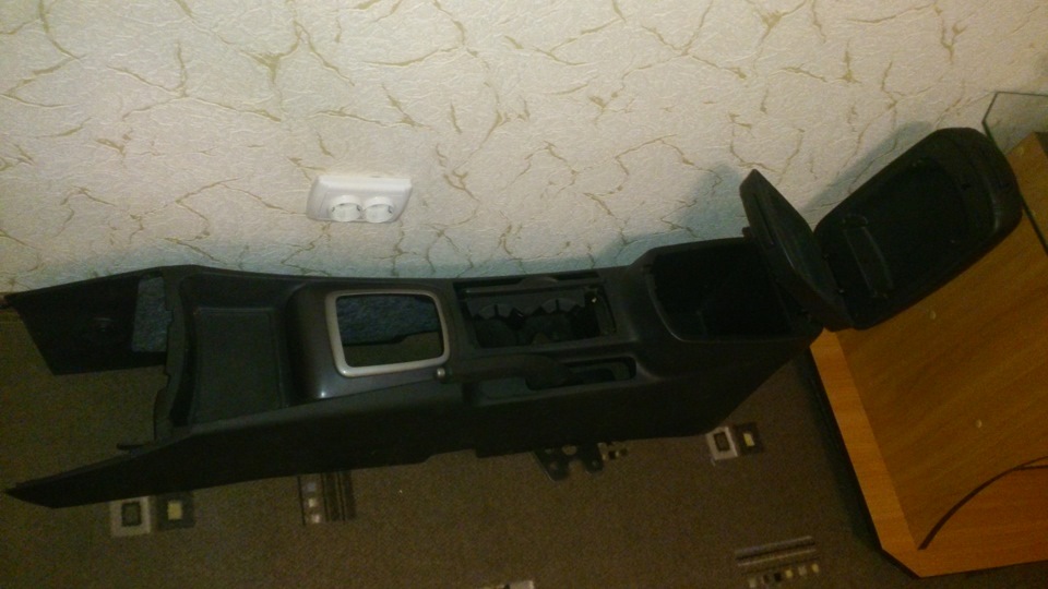 Консоль Kia Magentis 2