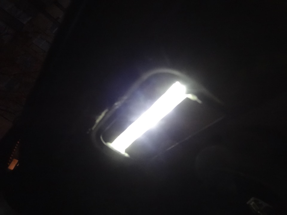 Світло в багажнику. 4