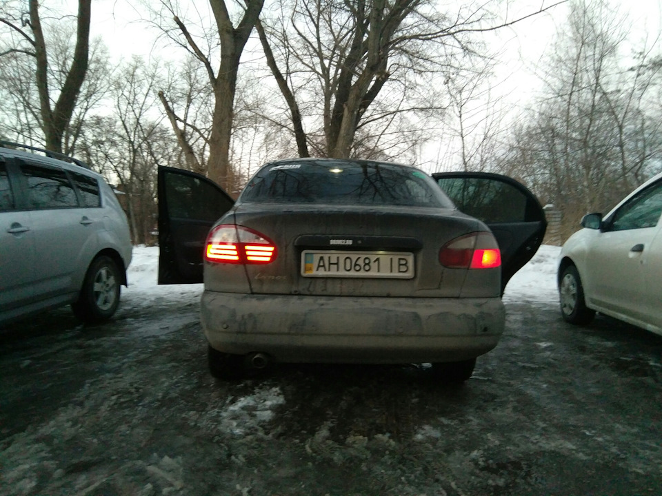 Встановив задній ліхтар у стилі BMW+динамічний поворот 5