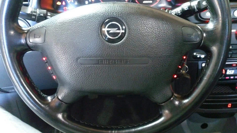 заміна номерного знака Opel Omega B на кермі Daewoo