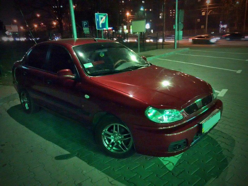 Обновки: амортизатори Kayaba та білі повторювачі поворотів 3