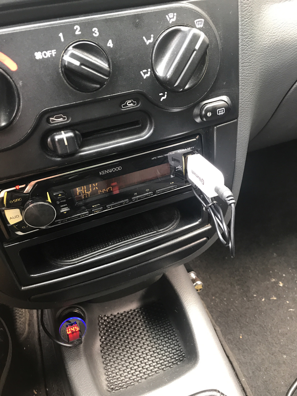 Bluetooth мені в Ланос 1