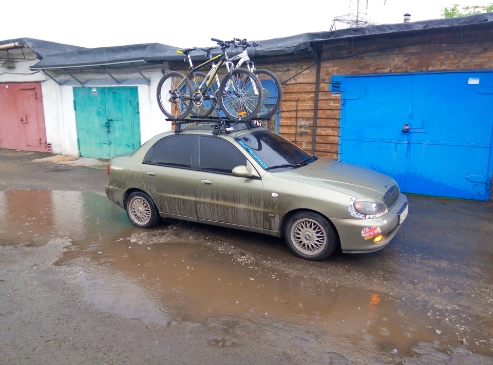 Велокріплення на дах авто 1