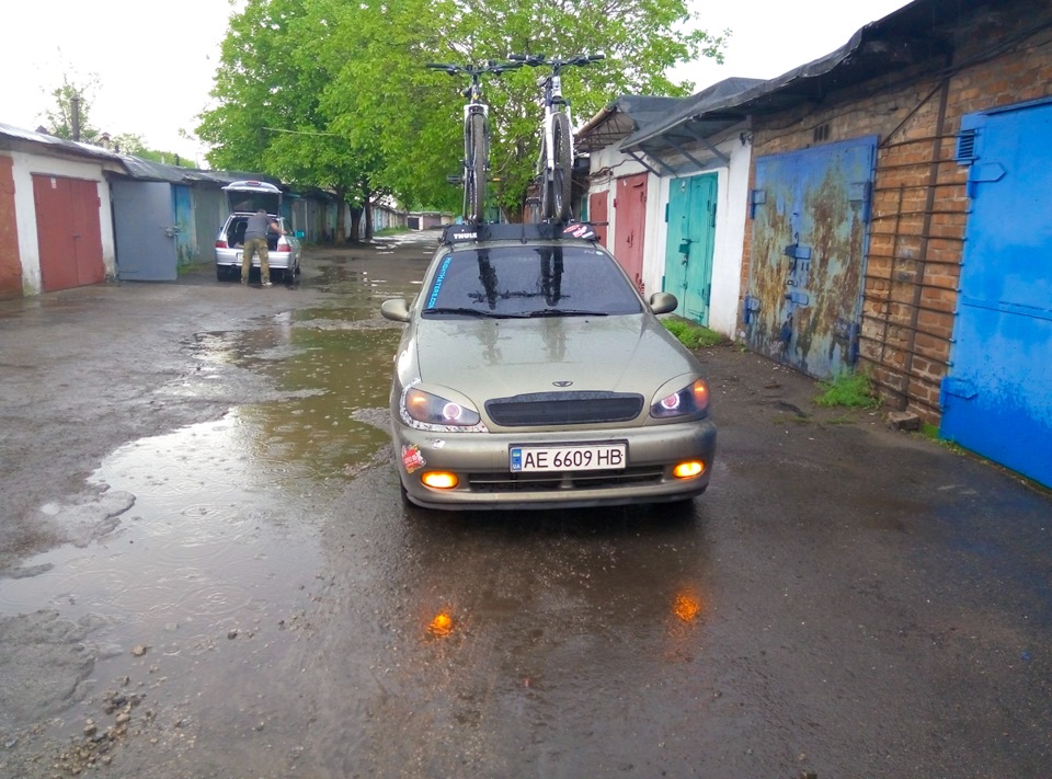 Велокріплення на дах авто 2