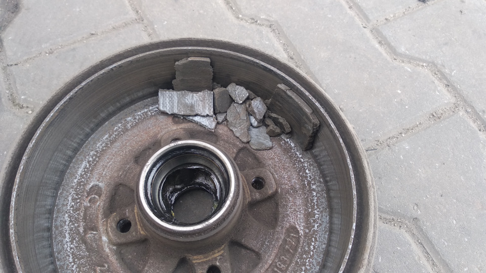 60 Задні гальма 1