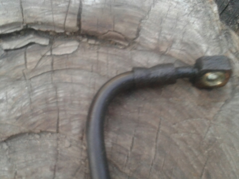 Зміна гуми а заразом по передніх гальмівних колодок і гальмівного шланга 5