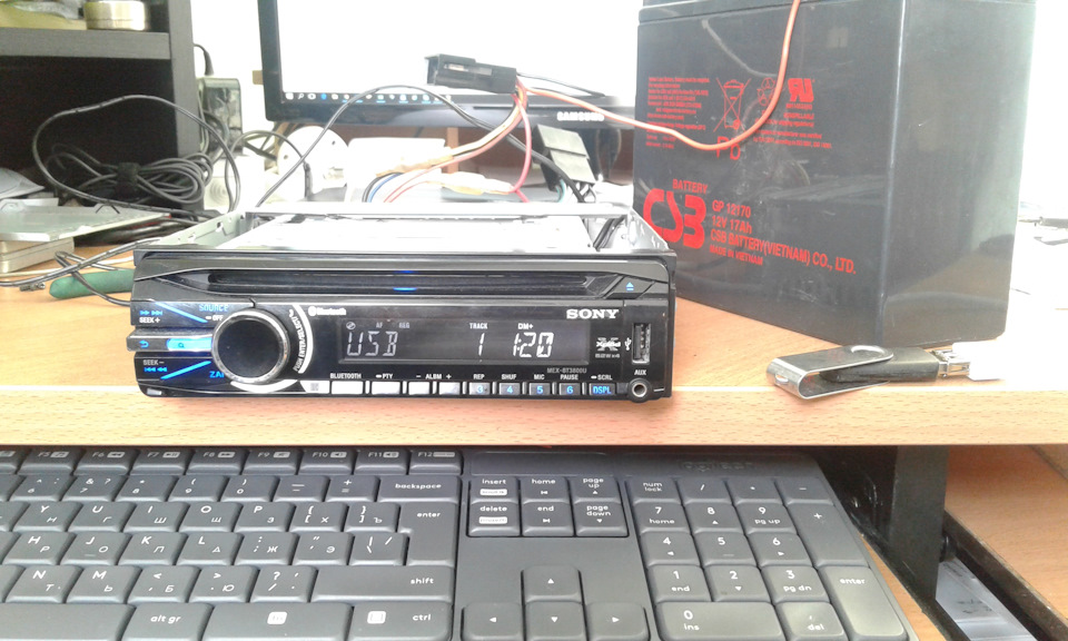 + тиловий USB на магнітолі 3