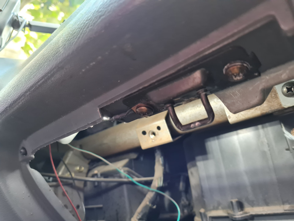Підсвічування бардачка або прибираємо бардак у бардачку 5