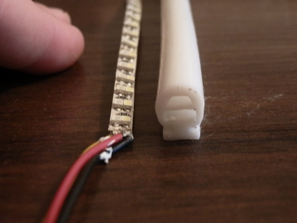 Гнучкі LED ДХО -Погляд зсередини / Flexible LED strip daylight DRL 5