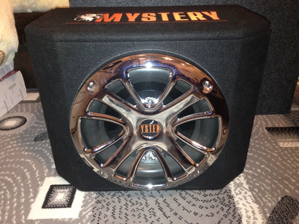 Проданий сабвуфер Mystery MBB-302A 1