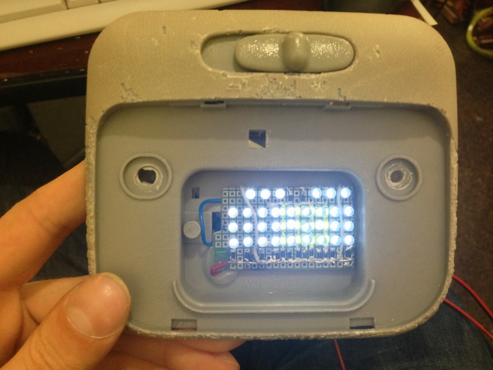 LED світильник салону 1