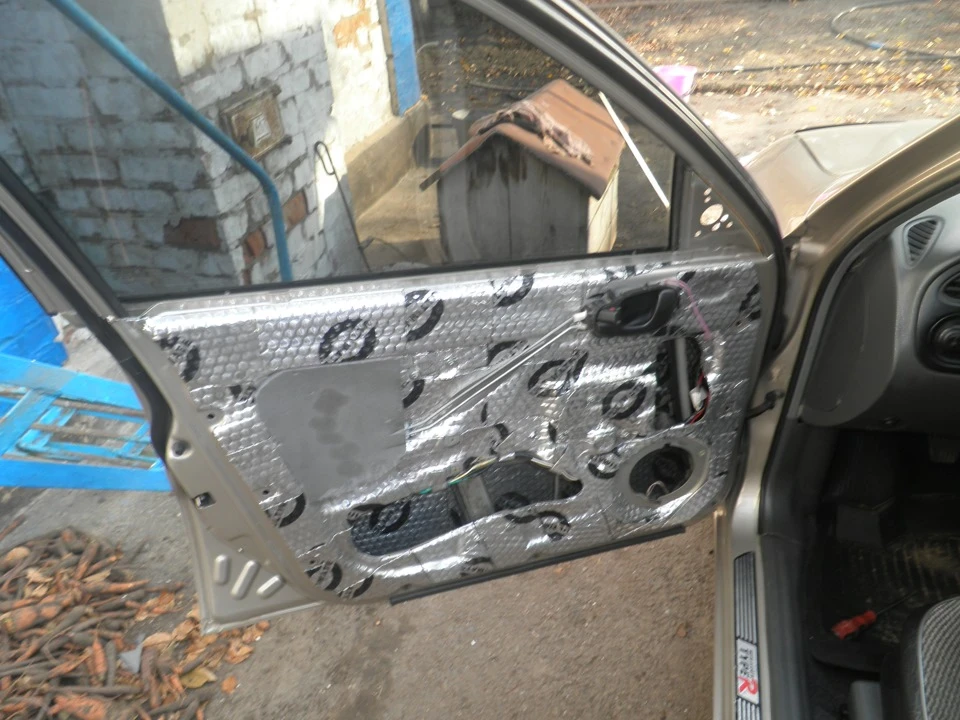 Шумовіброізоляція всіх дверей