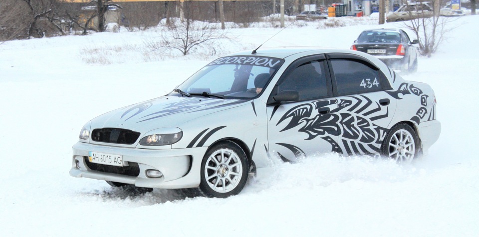 Зима, сніг. . . 1