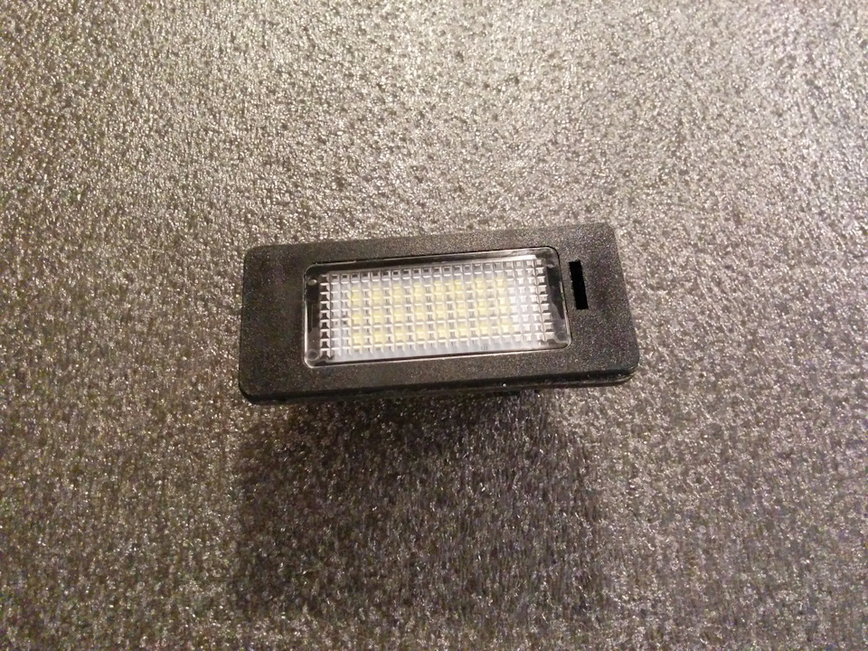 Додаткове LED підсвічування в багажник 3